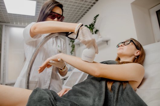 Процедура Эндосфера - аппаратный антицеллюлитный массаж тела: фото описание, плюсы и минусы